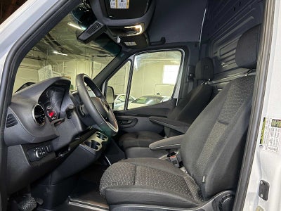 2025 Mercedes-Benz Sprinter Cargo Van 2500 Standard Roof I4 Diesel HO 144 RWD