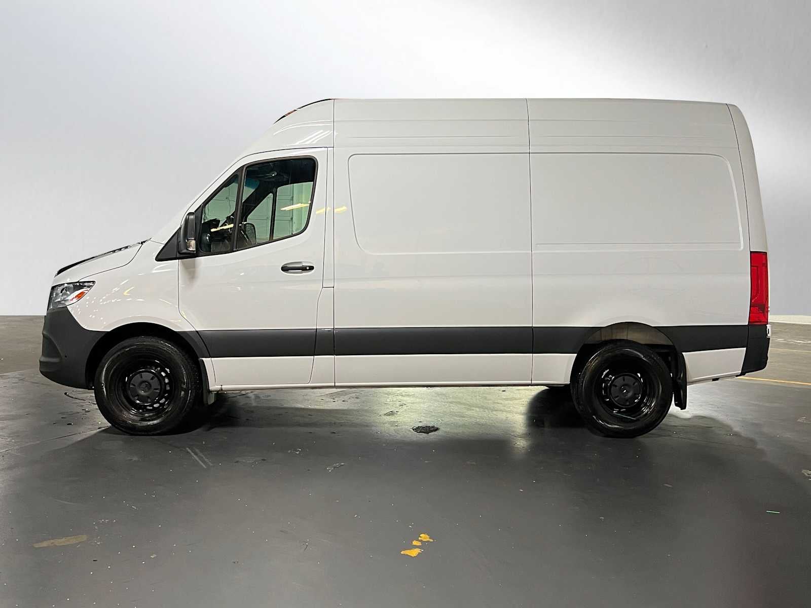2025 Mercedes-Benz Sprinter Cargo Van 2500 Standard Roof I4 Diesel HO 144 RWD