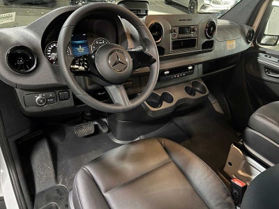 2025 Mercedes-Benz Sprinter Cargo Van 2500 Standard Roof I4 Diesel HO 144" RWD