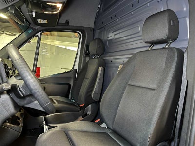 2025 Mercedes-Benz Sprinter Cargo Van 2500 Standard Roof I4 Diesel HO 144 RWD