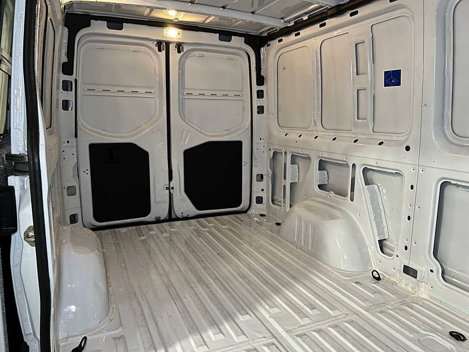 2025 Mercedes-Benz Sprinter Cargo Van 2500 Standard Roof I4 Diesel HO 144" RWD