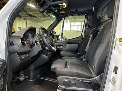 2025 Mercedes-Benz Sprinter Cargo Van 2500 Standard Roof I4 Diesel HO 144" RWD