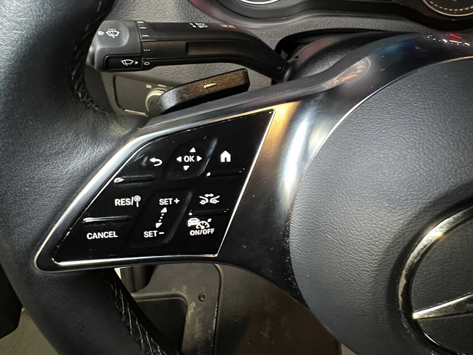 2025 Mercedes-Benz Sprinter Cargo Van 2500 Standard Roof I4 Diesel HO 144" RWD