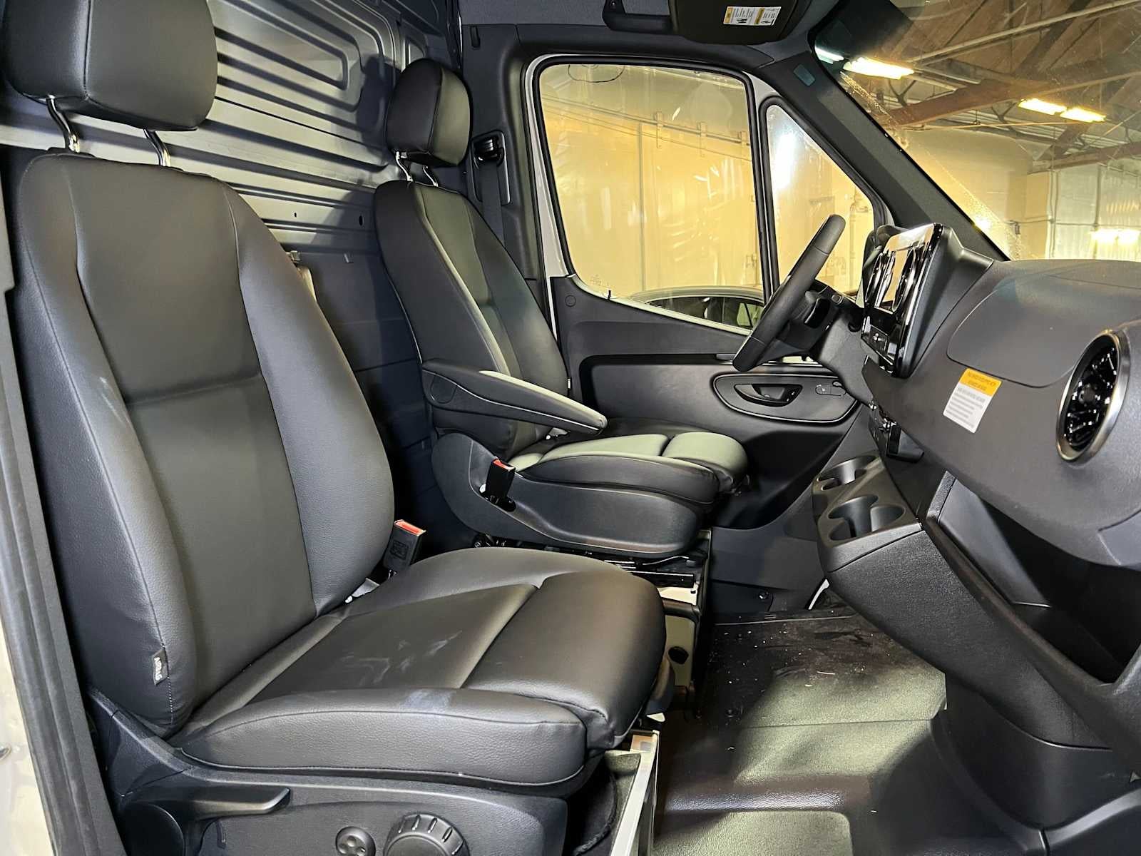 2025 Mercedes-Benz Sprinter Cargo Van 2500 Standard Roof I4 Diesel HO 144 AWD