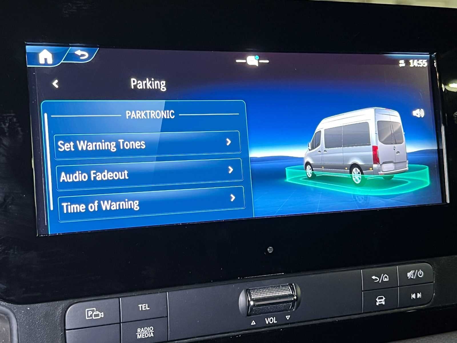 2026 Mercedes-Benz Sprinter 2500 Standard Roof I4 Diesel HO 144 AWD