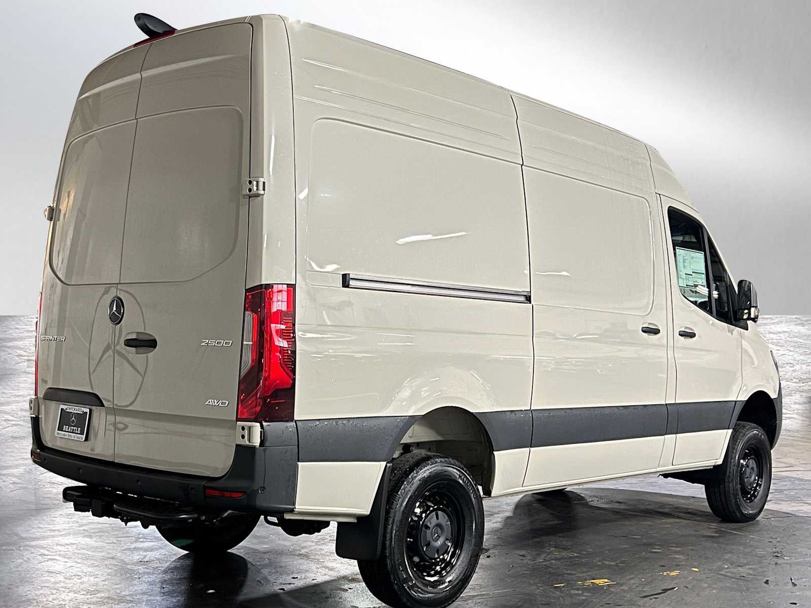 2026 Mercedes-Benz Sprinter 2500 Standard Roof I4 Diesel HO 144 AWD