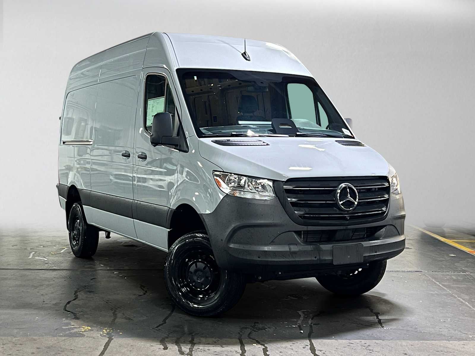 2025 Mercedes-Benz Sprinter Cargo Van 2500 Standard Roof I4 Diesel HO 144 AWD