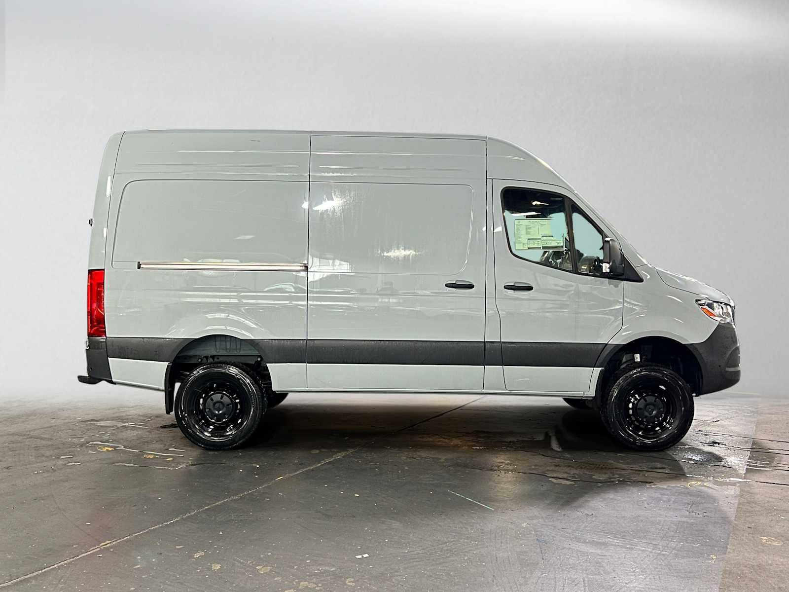 2025 Mercedes-Benz Sprinter Cargo Van 2500 Standard Roof I4 Diesel HO 144 AWD