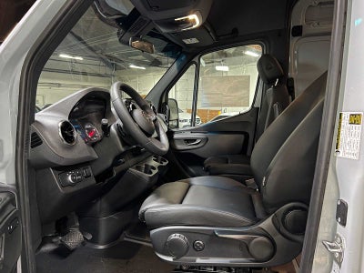 2025 Mercedes-Benz Sprinter Cargo Van 2500 Standard Roof I4 Diesel HO 144 AWD