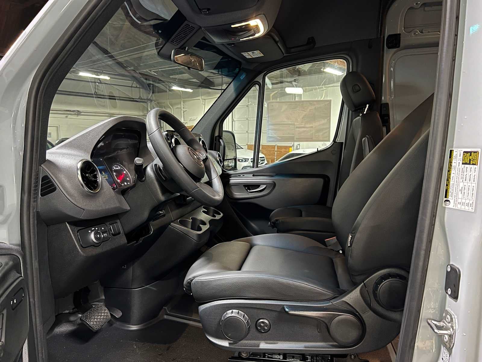 2025 Mercedes-Benz Sprinter Cargo Van 2500 Standard Roof I4 Diesel HO 144 AWD