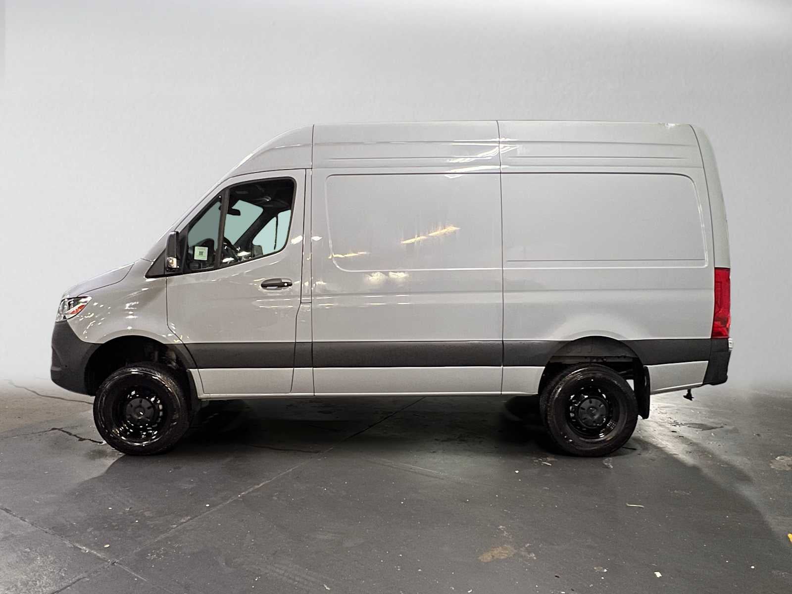 2025 Mercedes-Benz Sprinter Cargo Van 2500 Standard Roof I4 Diesel HO 144 AWD