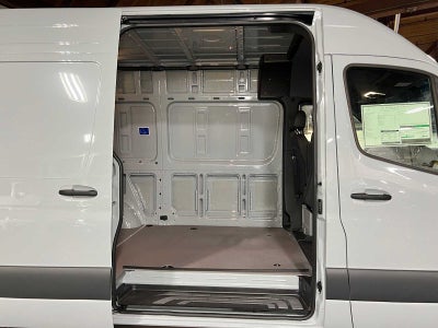 2025 Mercedes-Benz Sprinter Cargo Van 2500 Standard Roof I4 Diesel HO 144 AWD