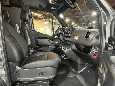 2026 Mercedes-Benz Sprinter 2500 Standard Roof I4 Diesel HO 144 AWD