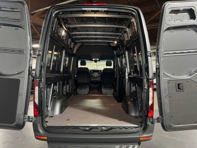 2026 Mercedes-Benz Sprinter 2500 Standard Roof I4 Diesel HO 144 AWD