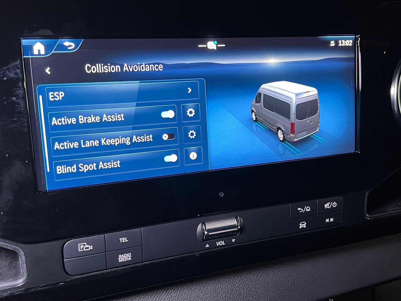 2026 Mercedes-Benz Sprinter 2500 Standard Roof I4 Diesel HO 144 AWD