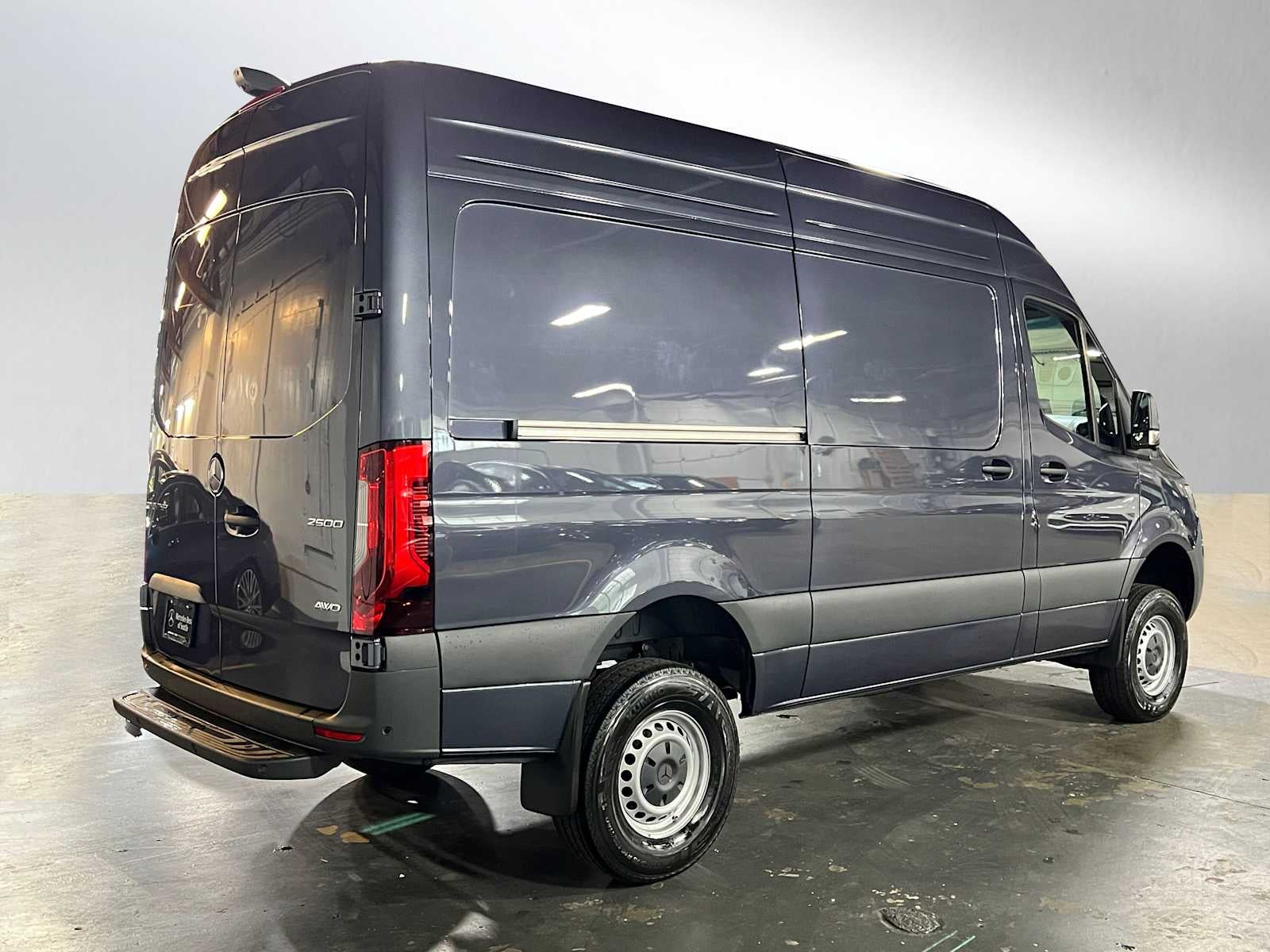 2026 Mercedes-Benz Sprinter 2500 Standard Roof I4 Diesel HO 144 AWD
