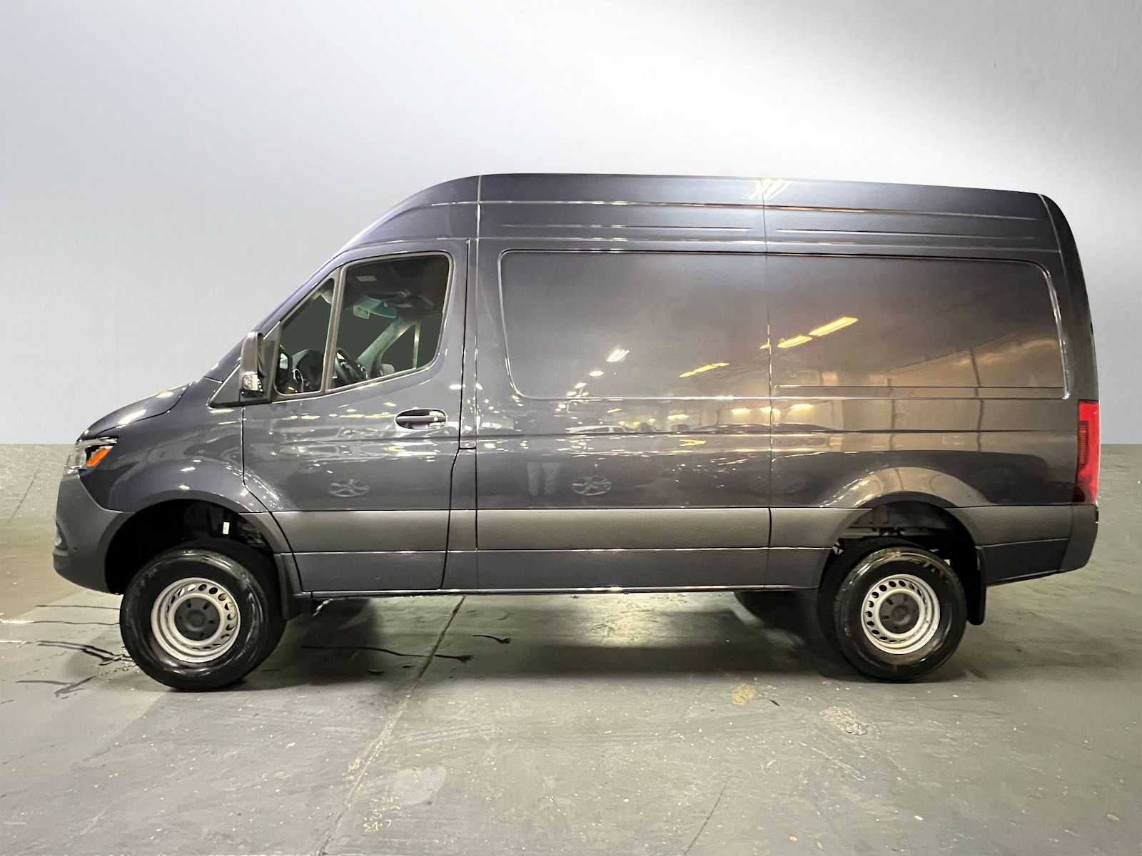 2026 Mercedes-Benz Sprinter 2500 Standard Roof I4 Diesel HO 144 AWD