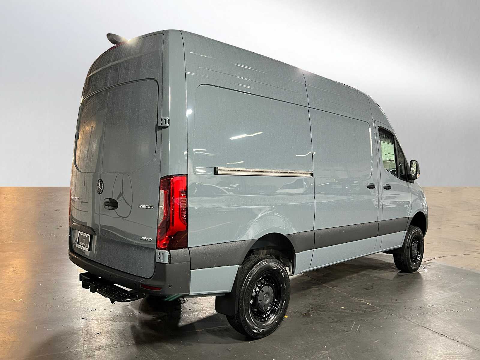 2026 Mercedes-Benz Sprinter 2500 Standard Roof I4 Diesel HO 144 AWD