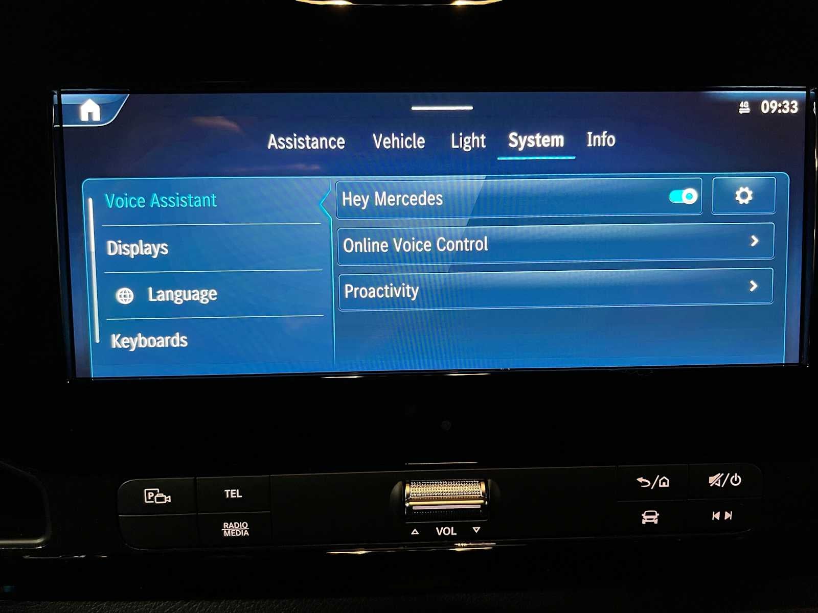 2026 Mercedes-Benz Sprinter 2500 Standard Roof I4 Diesel HO 144 AWD