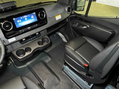 2026 Mercedes-Benz Sprinter 2500 Standard Roof I4 Diesel HO 144 AWD