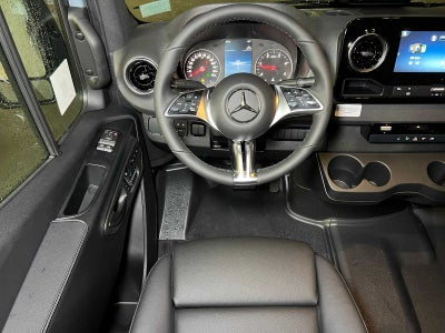 2026 Mercedes-Benz Sprinter 2500 Standard Roof I4 Diesel HO 144 AWD