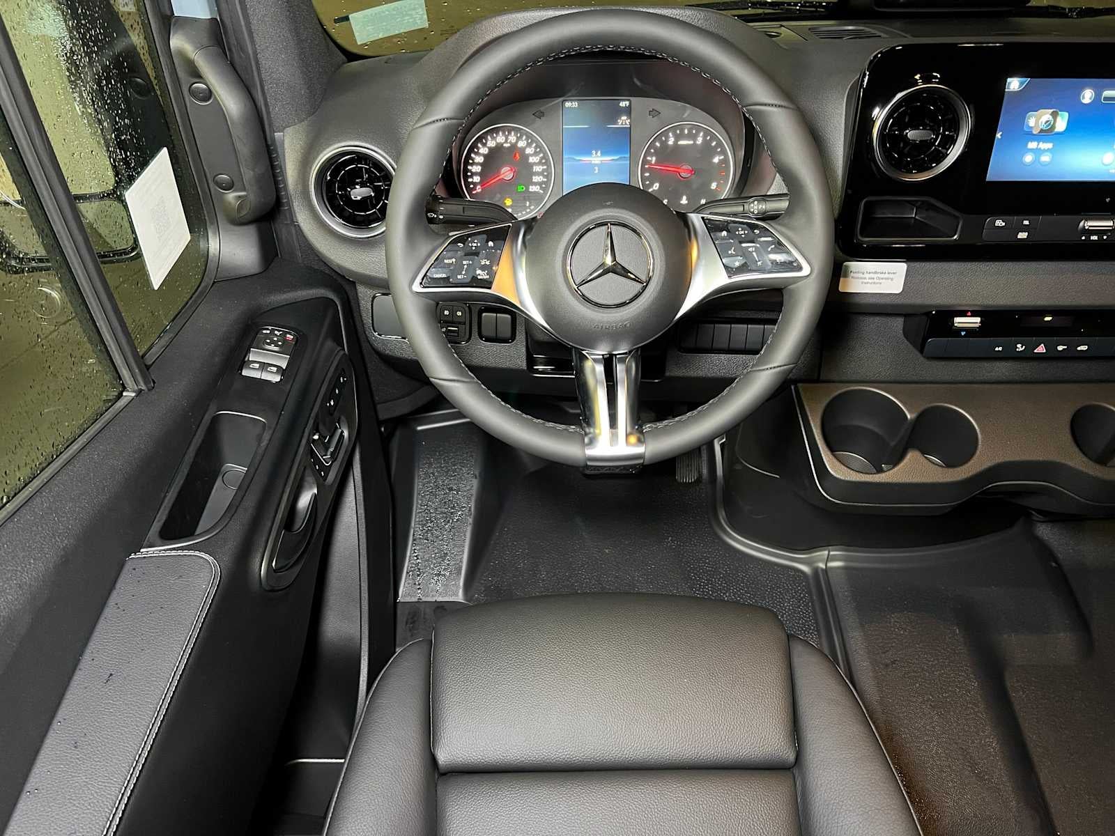 2026 Mercedes-Benz Sprinter 2500 Standard Roof I4 Diesel HO 144 AWD