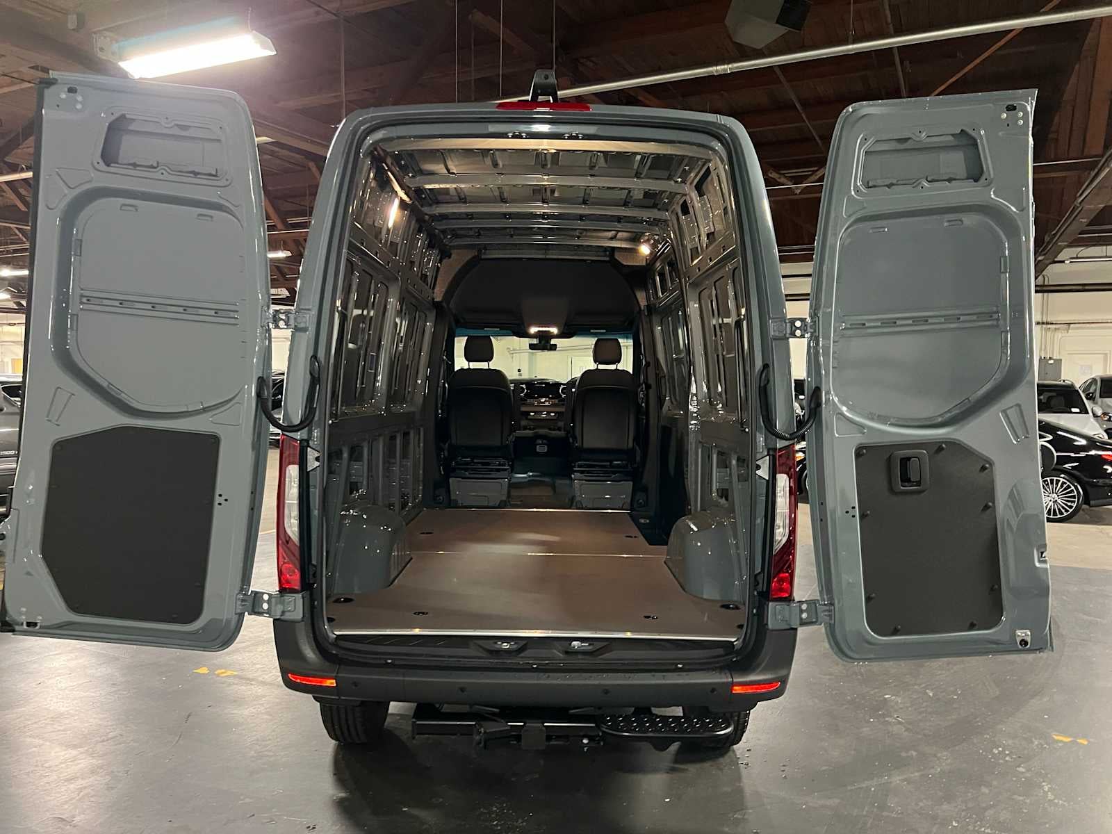 2026 Mercedes-Benz Sprinter 2500 Standard Roof I4 Diesel HO 144 AWD