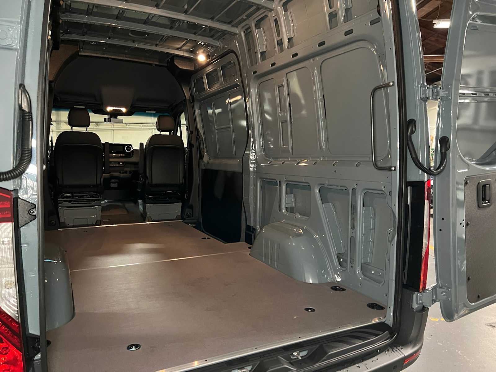 2026 Mercedes-Benz Sprinter 2500 Standard Roof I4 Diesel HO 144 AWD