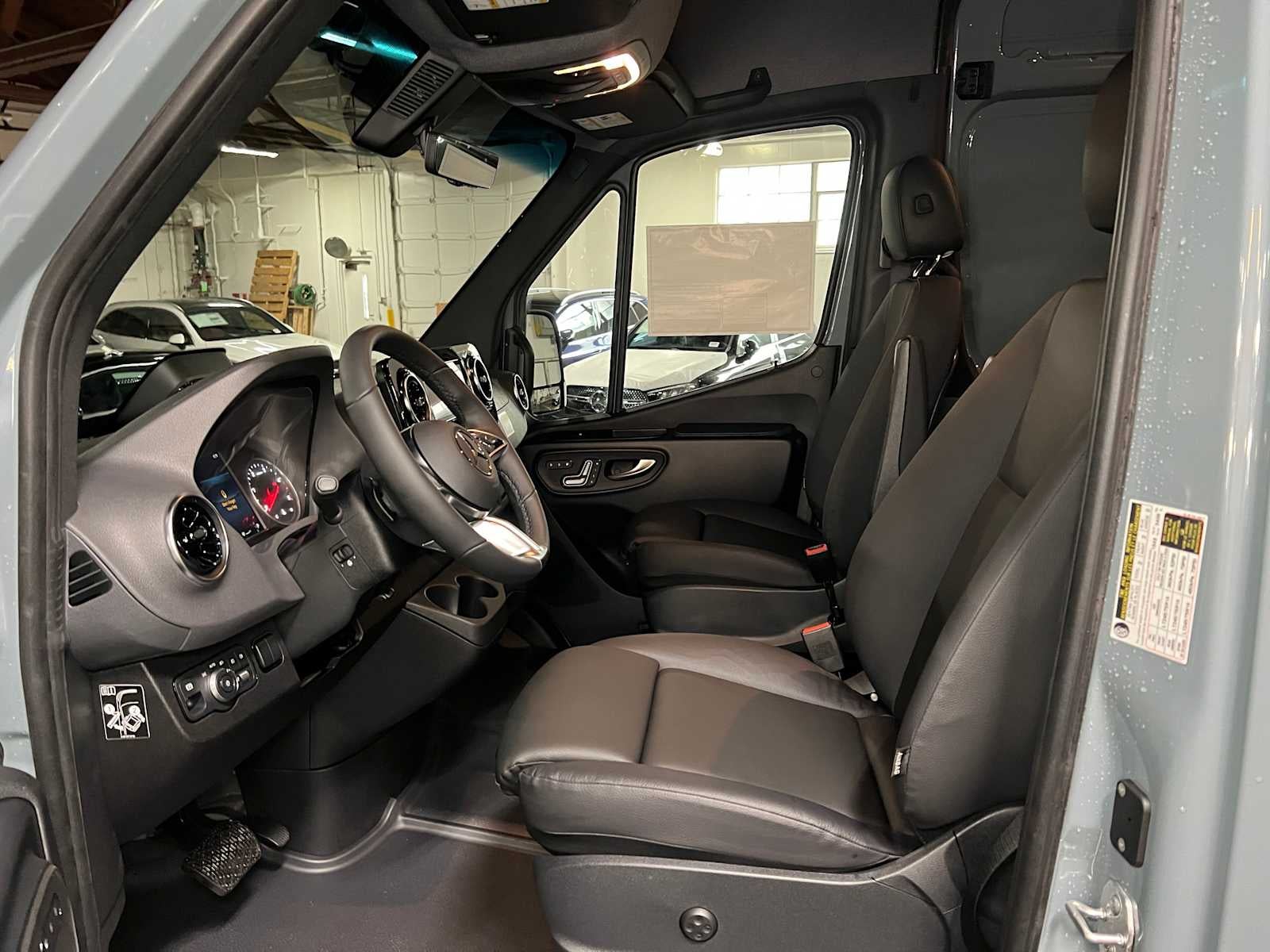 2026 Mercedes-Benz Sprinter 2500 Standard Roof I4 Diesel HO 144 AWD