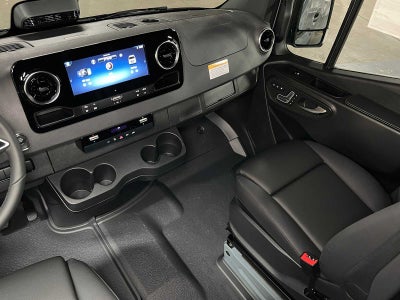 2026 Mercedes-Benz Sprinter 2500 Standard Roof I4 Diesel HO 144 AWD