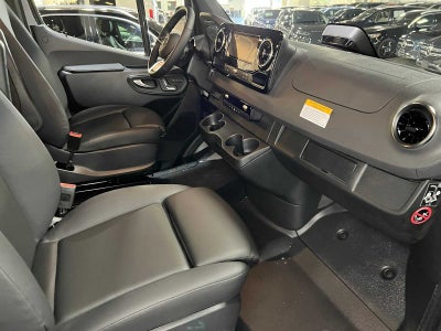 2026 Mercedes-Benz Sprinter 2500 Standard Roof I4 Diesel HO 144 AWD