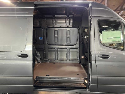 2026 Mercedes-Benz Sprinter 2500 Standard Roof I4 Diesel HO 144 AWD