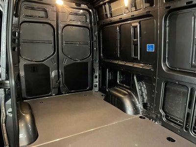 2026 Mercedes-Benz Sprinter 2500 Standard Roof I4 Diesel HO 144 AWD