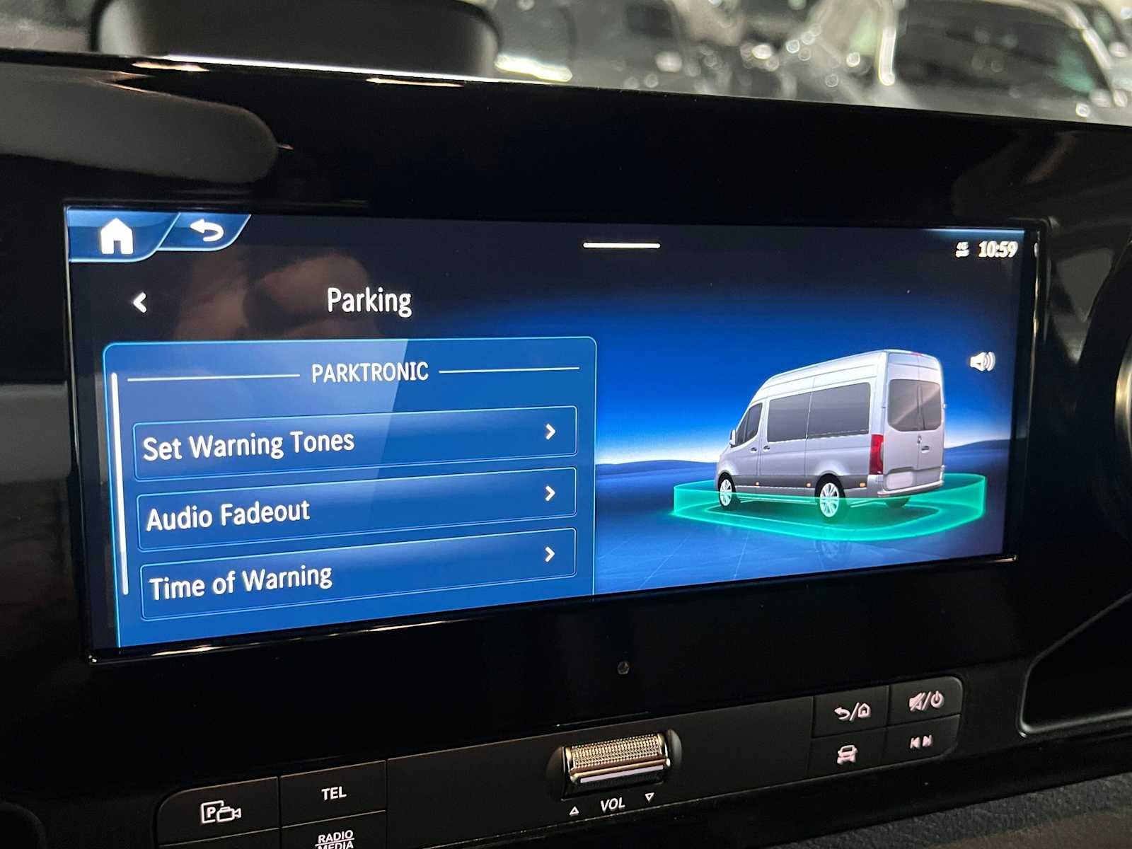 2026 Mercedes-Benz Sprinter 2500 Standard Roof I4 Diesel HO 144 AWD