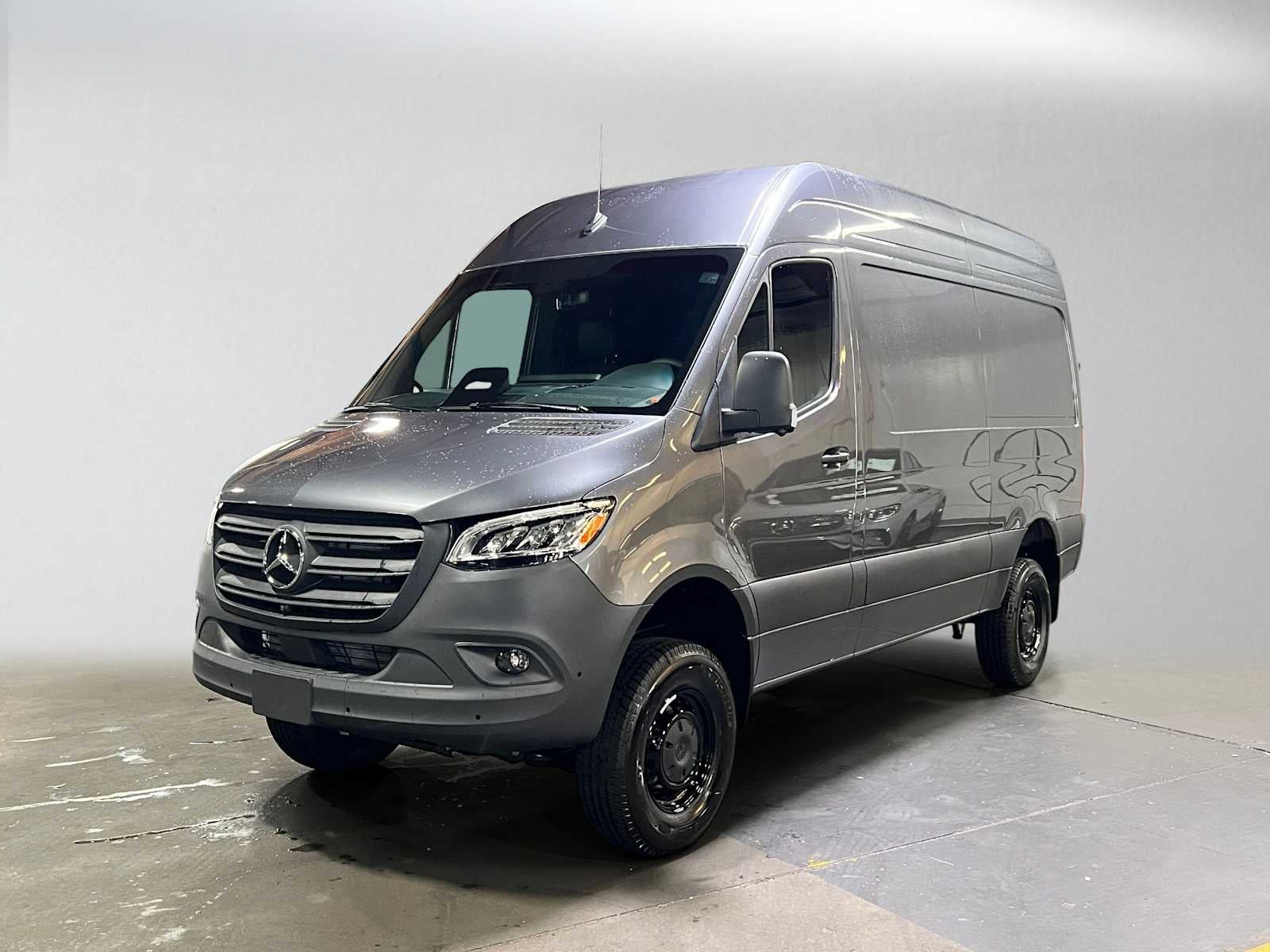 2026 Mercedes-Benz Sprinter 2500 Standard Roof I4 Diesel HO 144 AWD