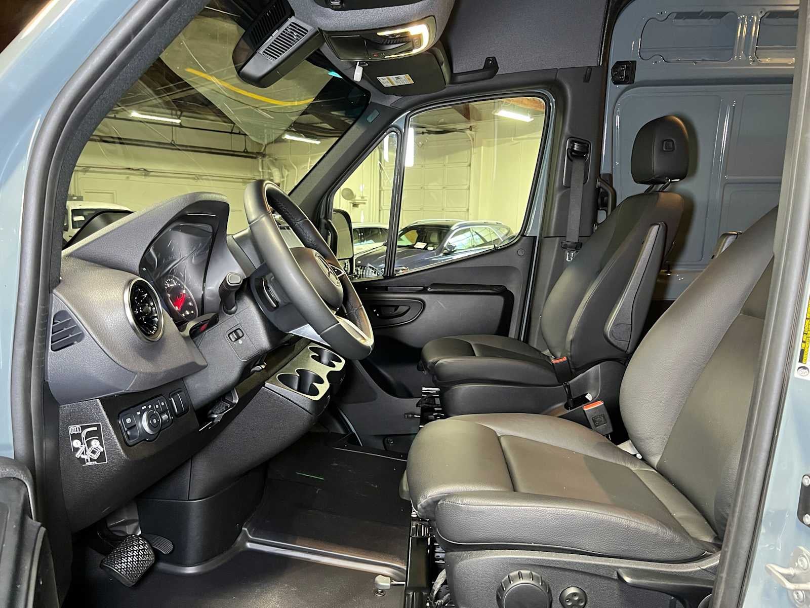 2026 Mercedes-Benz Sprinter 2500 Standard Roof I4 Diesel HO 144 AWD