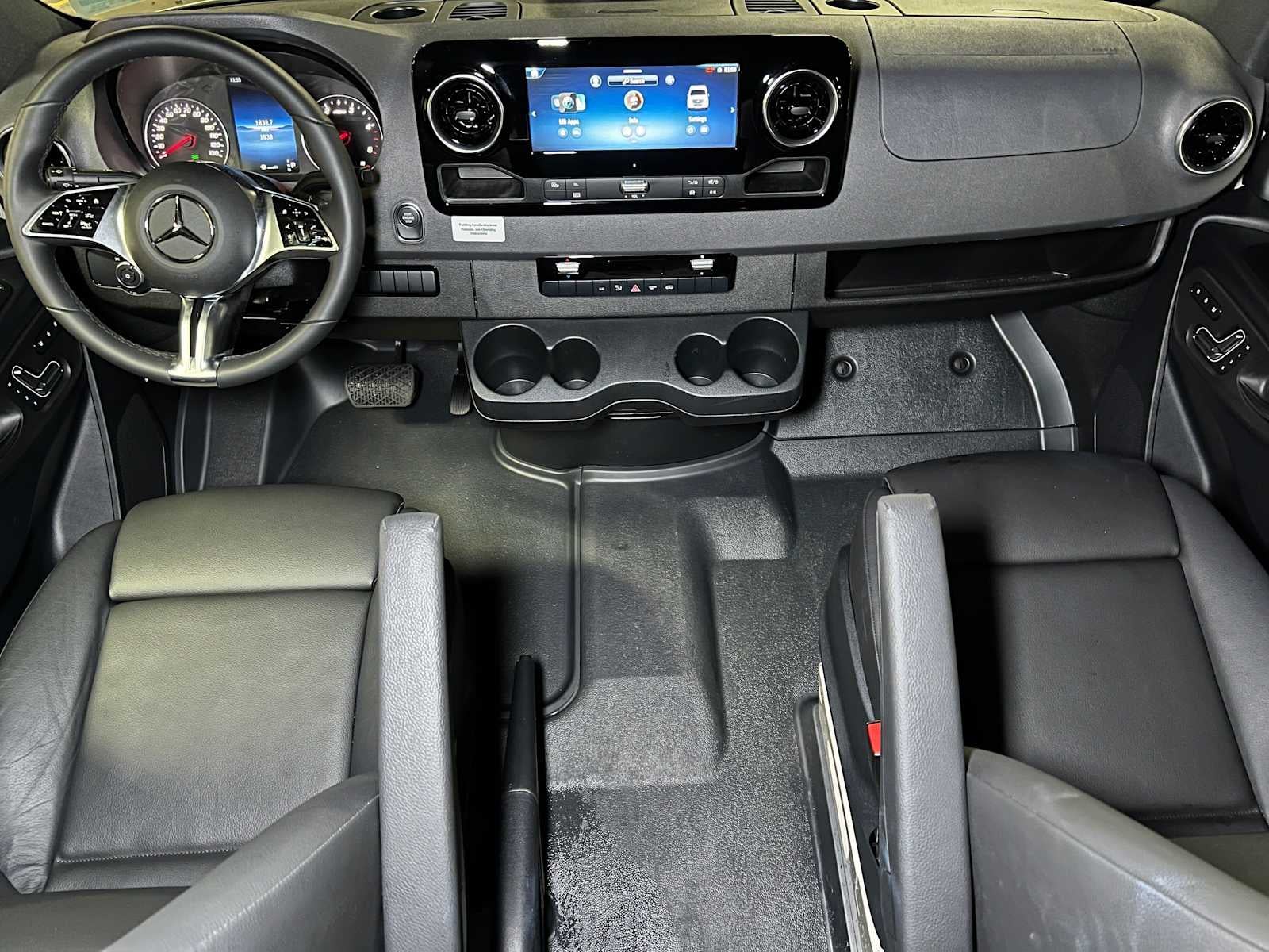 2026 Mercedes-Benz Sprinter 2500 Standard Roof I4 Diesel HO 144 AWD