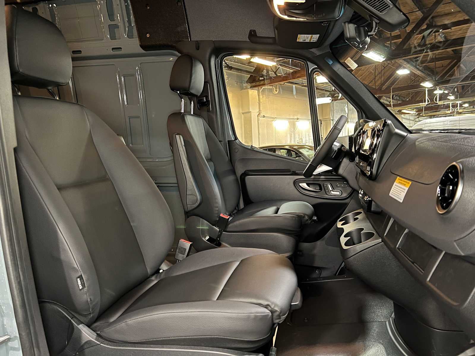 2026 Mercedes-Benz Sprinter 2500 Standard Roof I4 Diesel HO 144 AWD
