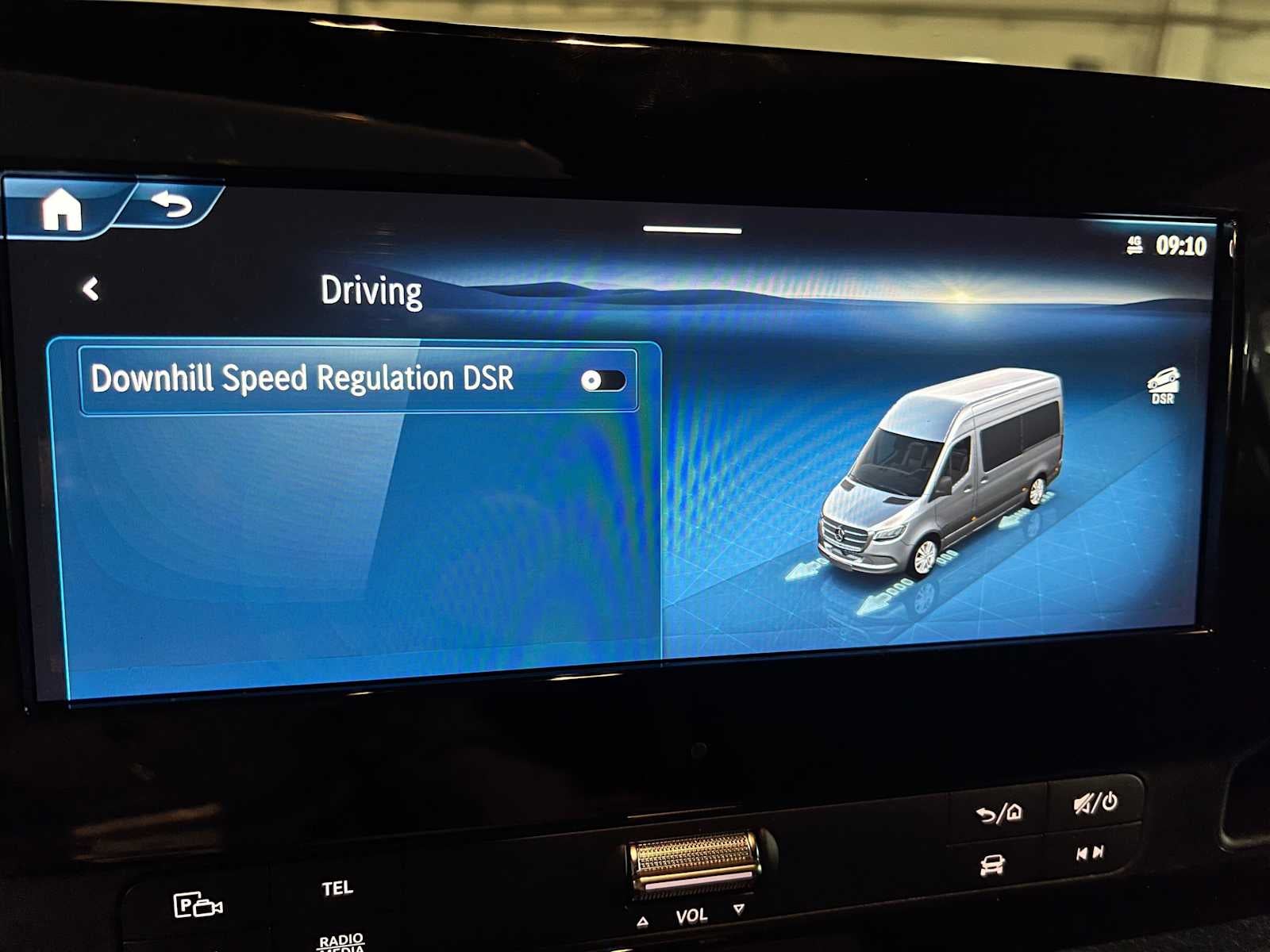 2026 Mercedes-Benz Sprinter 2500 Standard Roof I4 Diesel HO 144 AWD