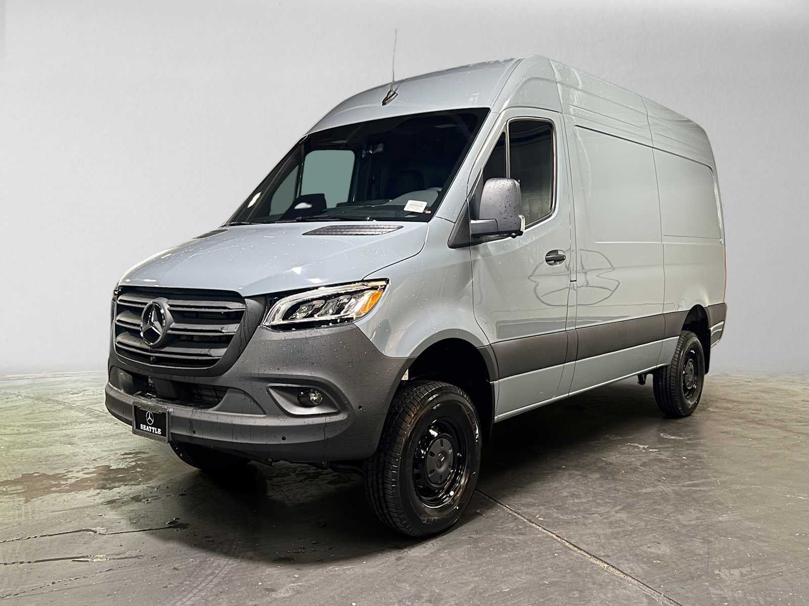 2026 Mercedes-Benz Sprinter 2500 Standard Roof I4 Diesel HO 144 AWD