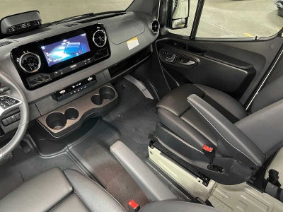 2026 Mercedes-Benz Sprinter 2500 Standard Roof I4 Diesel HO 144 AWD
