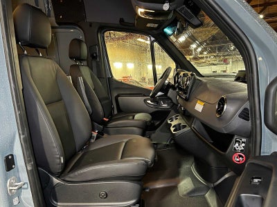 2026 Mercedes-Benz Sprinter 2500 Standard Roof I4 Diesel HO 144 AWD