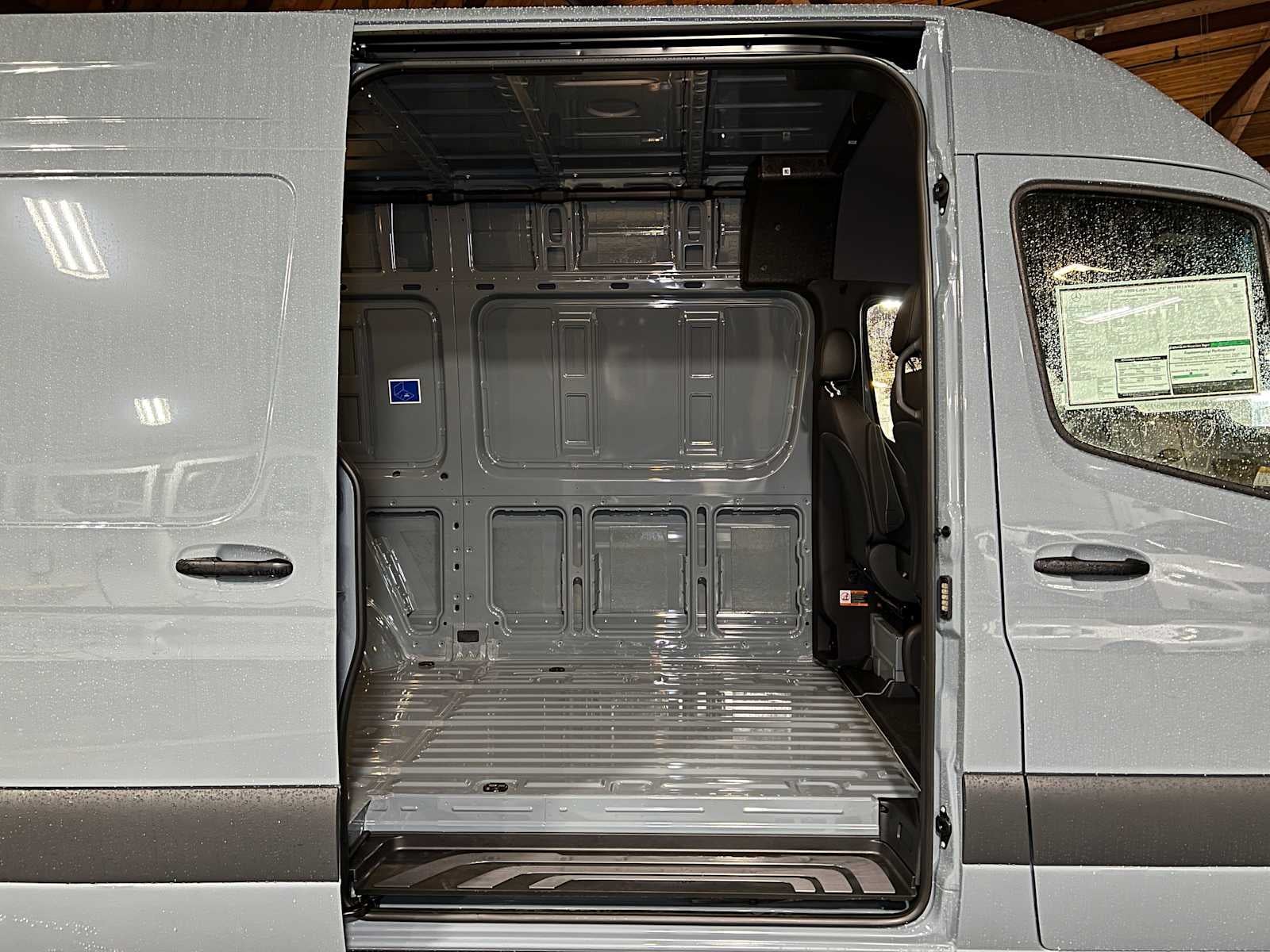 2026 Mercedes-Benz Sprinter 2500 Standard Roof I4 Diesel HO 144 AWD