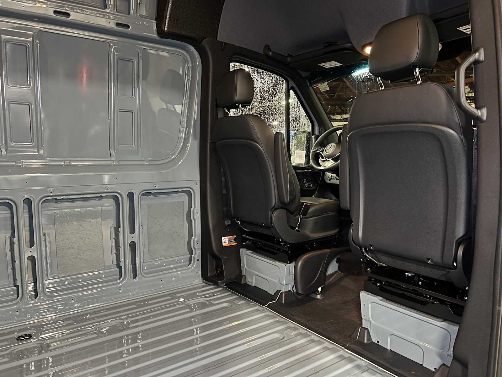 2026 Mercedes-Benz Sprinter 2500 Standard Roof I4 Diesel HO 144 AWD