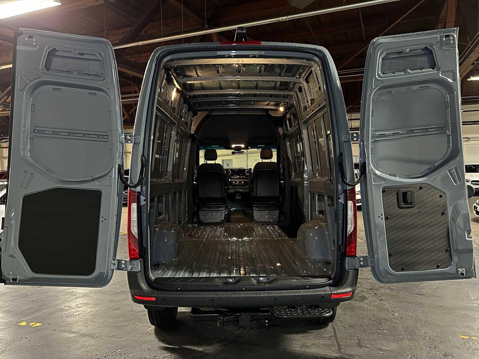 2026 Mercedes-Benz Sprinter 2500 Standard Roof I4 Diesel HO 144 AWD