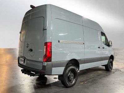 2026 Mercedes-Benz Sprinter 2500 Standard Roof I4 Diesel HO 144 AWD