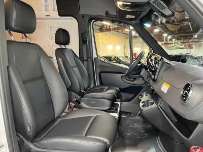 2025 Mercedes-Benz Sprinter Cargo Van 2500 Standard Roof I4 Diesel HO 144 AWD