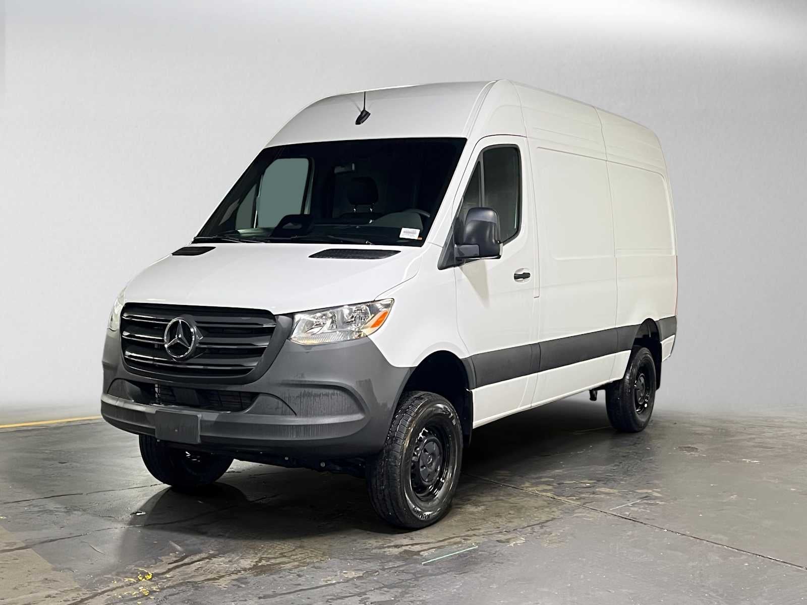 2025 Mercedes-Benz Sprinter Cargo Van 2500 Standard Roof I4 Diesel HO 144 AWD