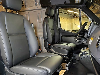 2026 Mercedes-Benz Sprinter 2500 Standard Roof I4 Diesel HO 144 AWD