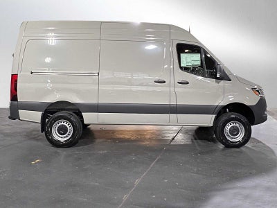2026 Mercedes-Benz Sprinter 2500 Standard Roof I4 Diesel HO 144 AWD